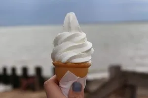 ice-cream-1059784